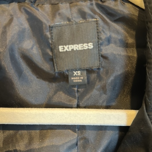 Express black 2 pocket trench raincoat size XS - Picture 2 of 3